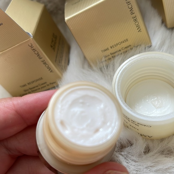 Amore pacific 8ml 3 piece set - Picture 3 of 4